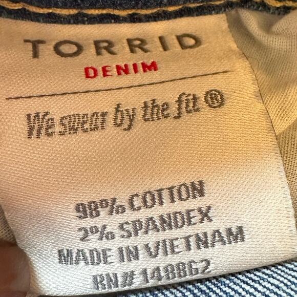 TORRID DENIM JEANS WOMENS SIZE 18 REGULAR STRAIGHT LEG SKINNY STRETCH PL… - Picture 6 of 8